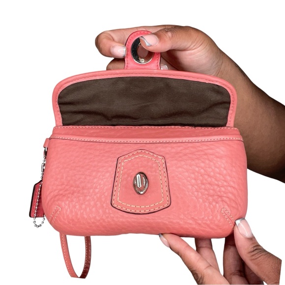 Vintage pink leather coach wristlet. - Picture 3 of 5